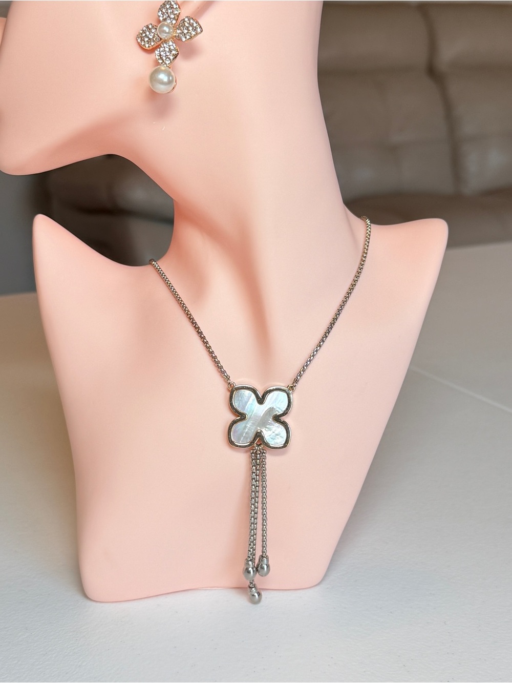 Silver and Gold Clover Lariat Necklace with Light Cream Blue Inlay